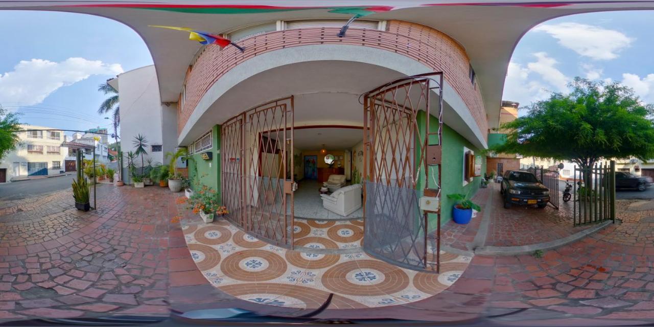 Roof Hostel Cali Bagian luar foto