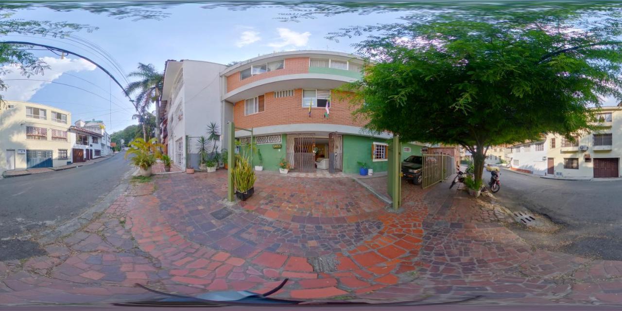 Roof Hostel Cali Bagian luar foto