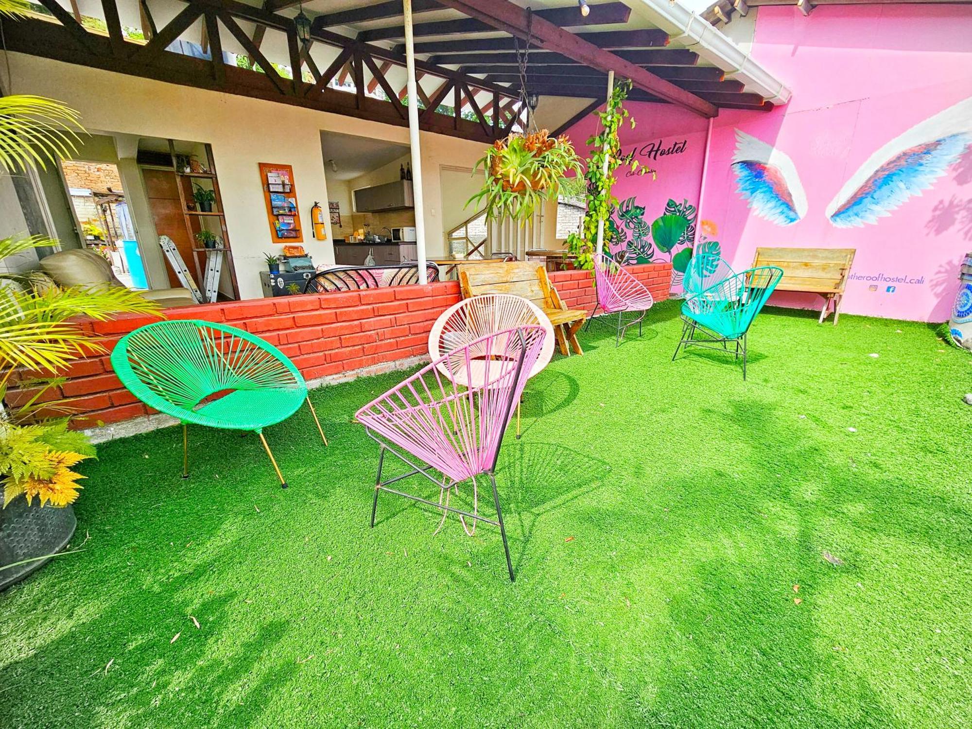 Roof Hostel Cali Bagian luar foto