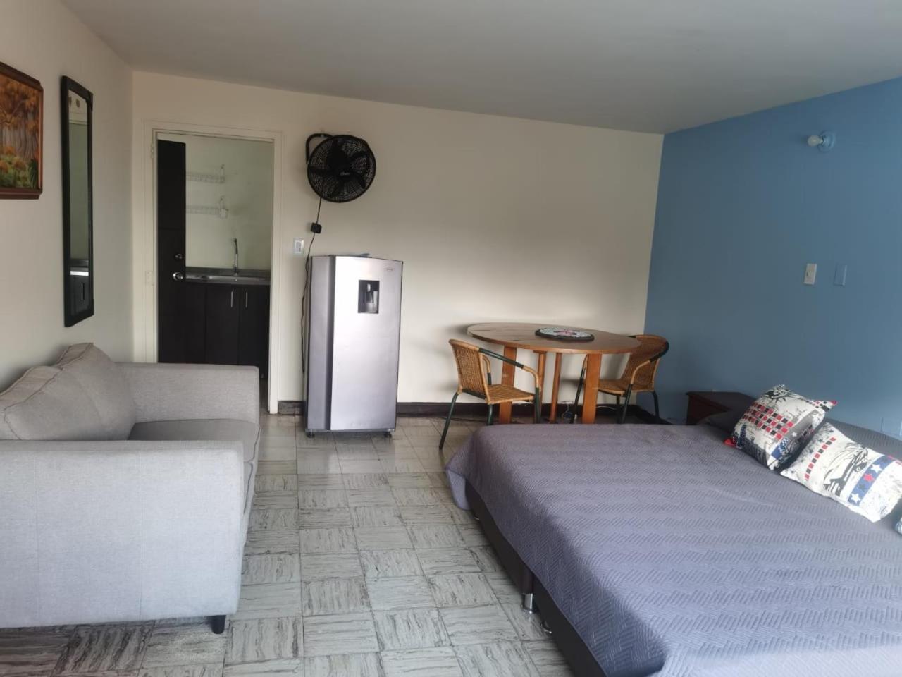 Roof Hostel Cali Bagian luar foto