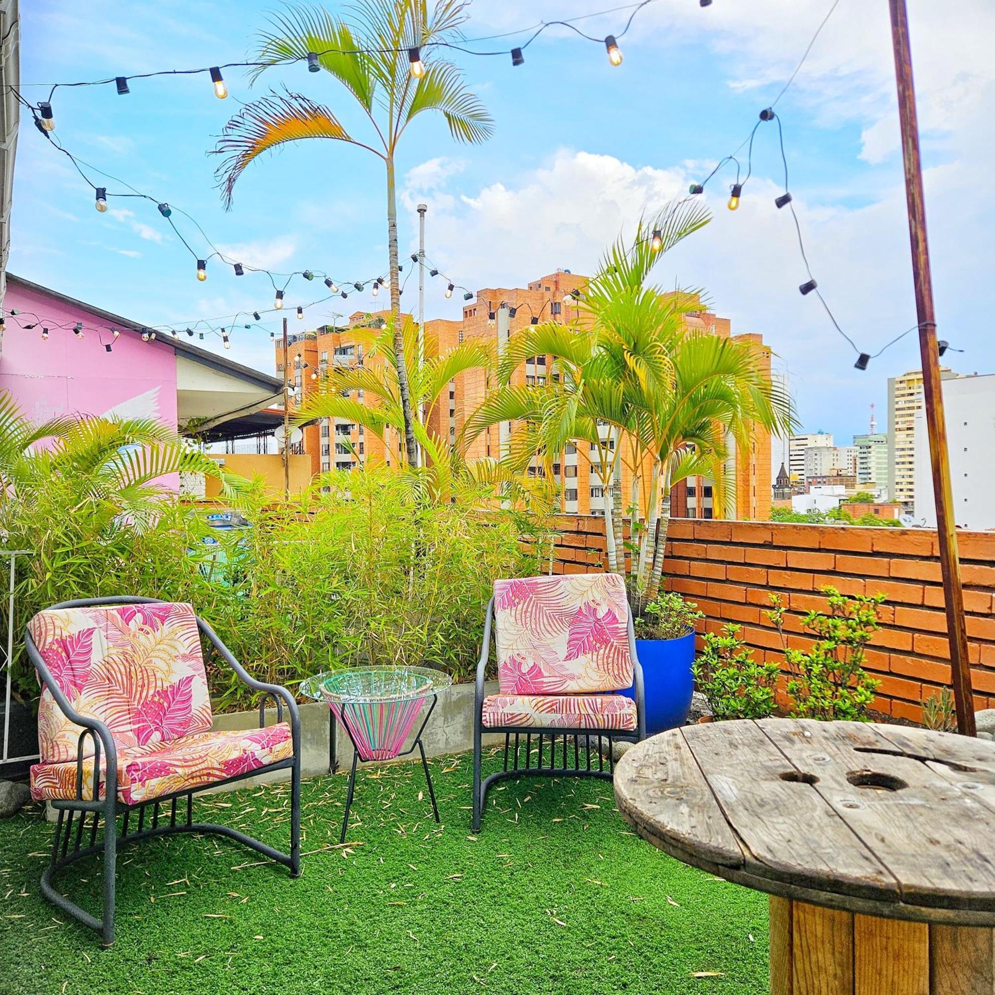 Roof Hostel Cali Bagian luar foto