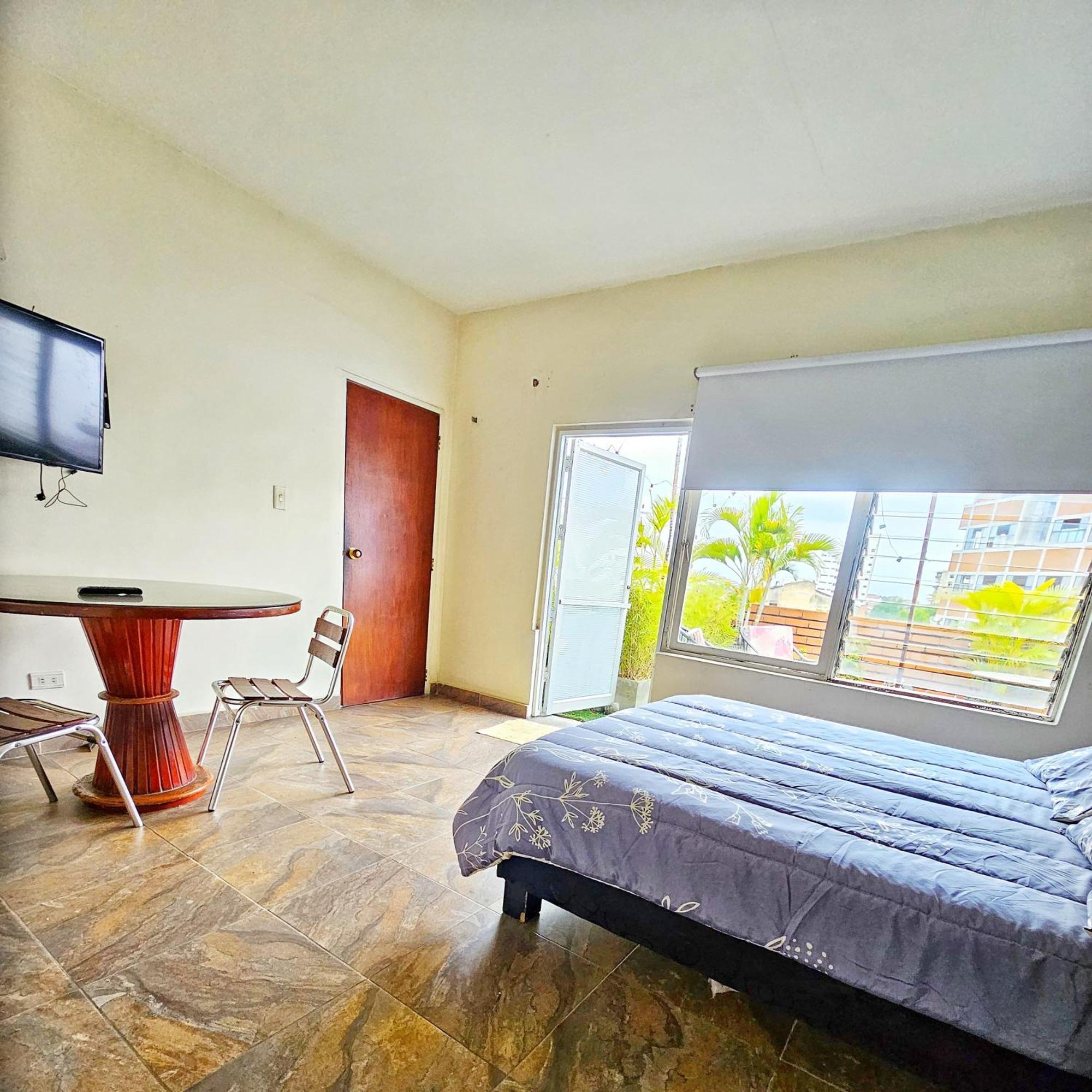 Roof Hostel Cali Bagian luar foto
