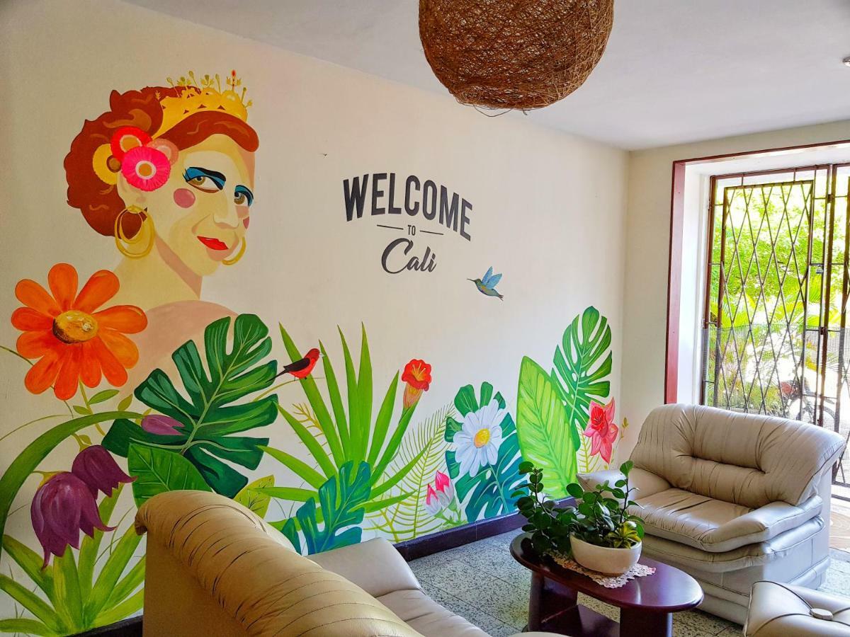 Roof Hostel Cali Bagian luar foto